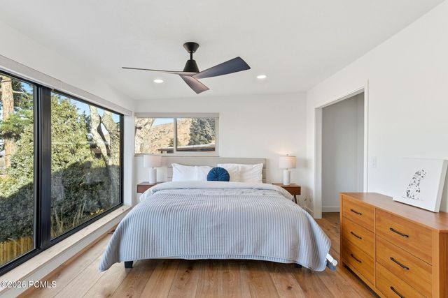 3206 S Kaibab Way, Salt Lake City, UT 84109