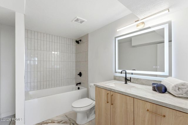 3206 S Kaibab Way, Salt Lake City, UT 84109