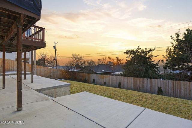 3206 S Kaibab Way, Salt Lake City, UT 84109