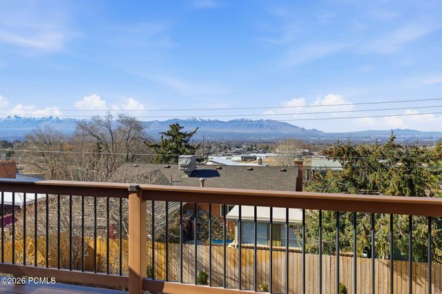 3206 S Kaibab Way, Salt Lake City, UT 84109