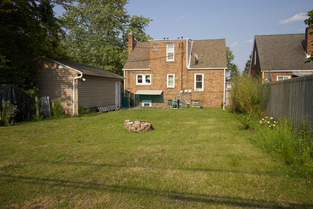 6838 Delaware Avenue, Hammond, IN 46323