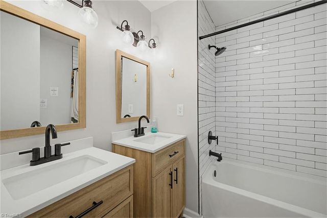 821 Prince Edward Road, Kernersville, NC 27284