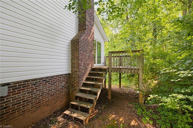 821 Prince Edward Road, Kernersville, NC 27284