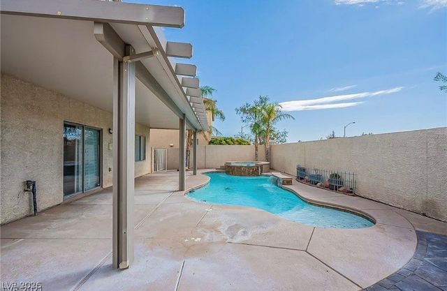 10149 Whitney Falls Court, Las Vegas, NV 89148