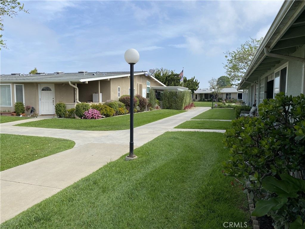 Image 4 of property listing at 1361 Weeburn Rd., M4-73I, Seal Beach, CA 90740