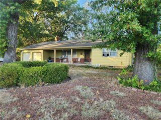 7310 High Grove Road, Grandview, MO 64030