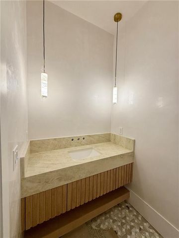 6996 Deaton Henry Road, Flowery Branch, GA 30542