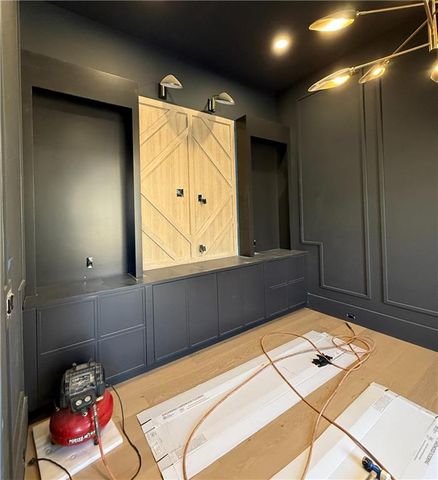 6996 Deaton Henry Road, Flowery Branch, GA 30542