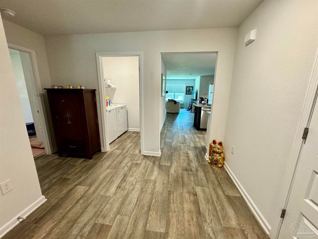 5645 Guinevere Ln, Milton, FL 32583