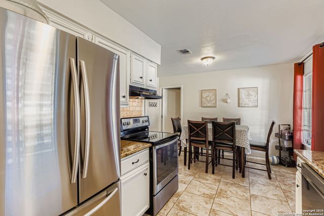 9411 Cliff Way, San Antonio, TX 78250