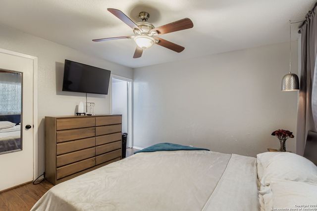 9411 Cliff Way, San Antonio, TX 78250