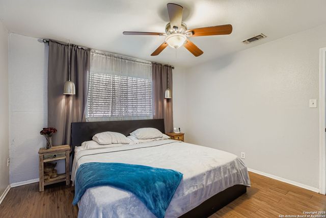 9411 Cliff Way, San Antonio, TX 78250