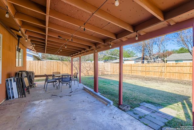 9411 Cliff Way, San Antonio, TX 78250