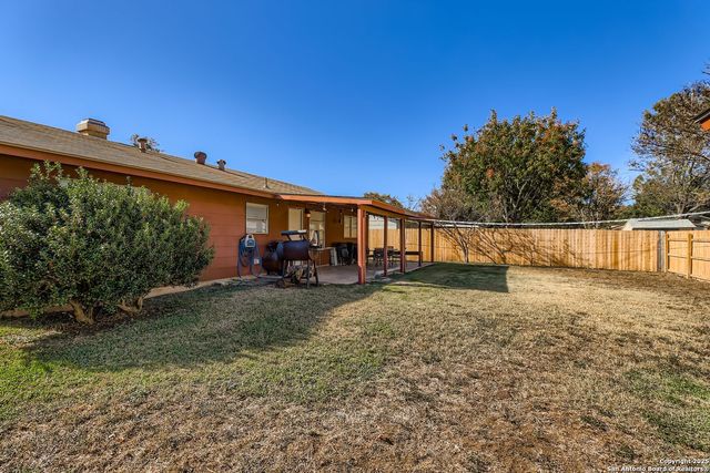 9411 Cliff Way, San Antonio, TX 78250