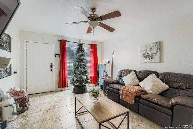 9411 Cliff Way, San Antonio, TX 78250