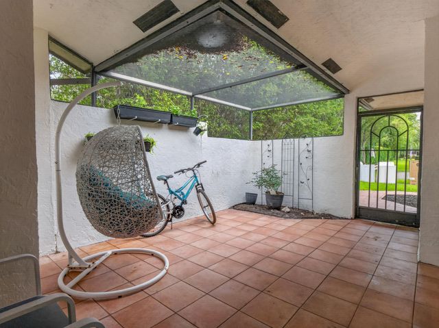 9001 NW 61st Street 111, Tamarac, FL 33321
