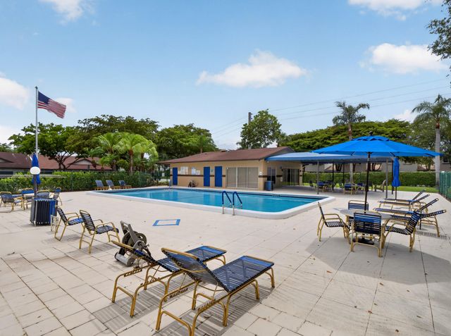 9001 NW 61st Street 111, Tamarac, FL 33321
