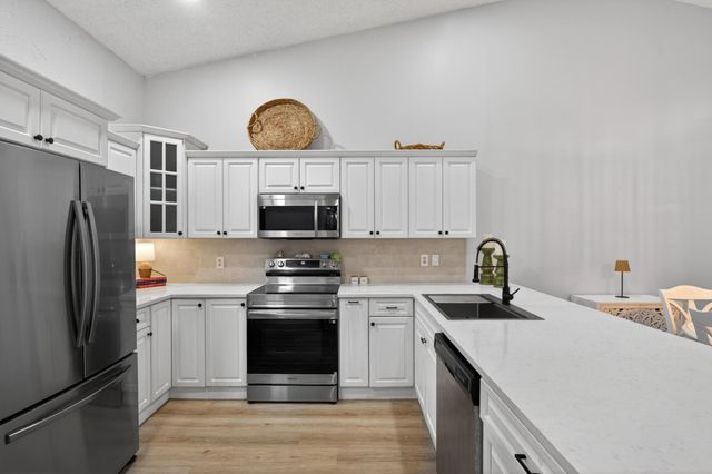 9001 NW 61st Street 111, Tamarac, FL 33321
