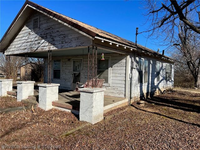 2550 N Wheeler, Sallisaw, OK 74955