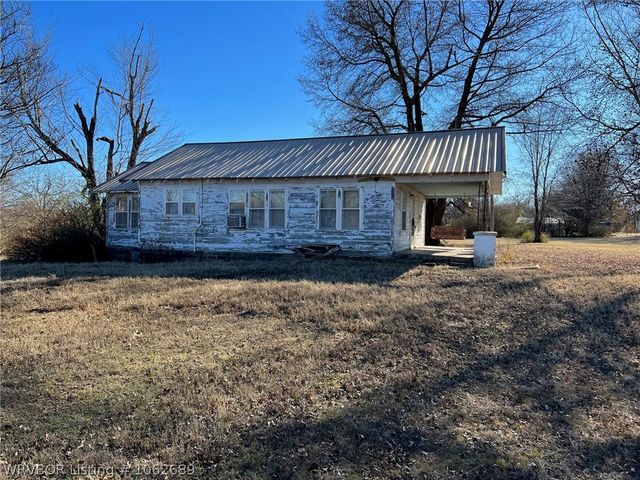 2550 N Wheeler, Sallisaw, OK 74955