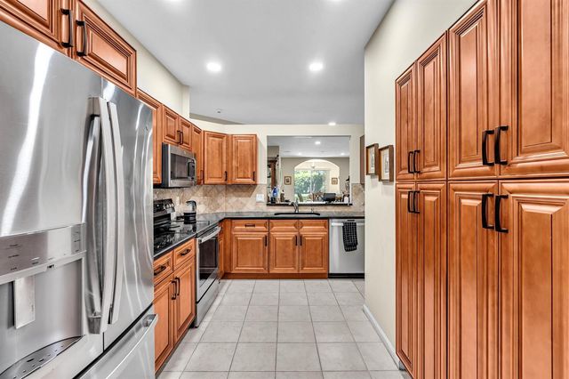 5819 GRAND HARBOUR Circle, Boynton Beach, FL 33437