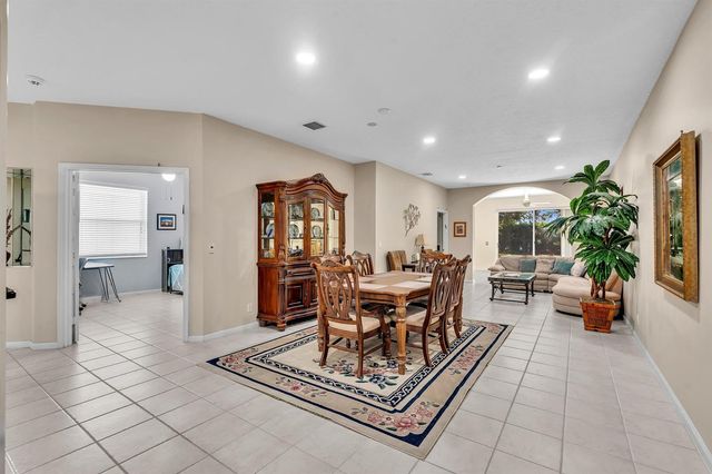 5819 GRAND HARBOUR Circle, Boynton Beach, FL 33437