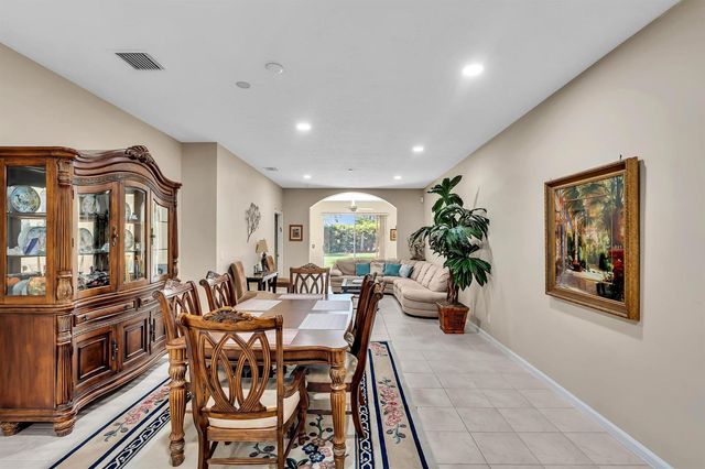 5819 GRAND HARBOUR Circle, Boynton Beach, FL 33437