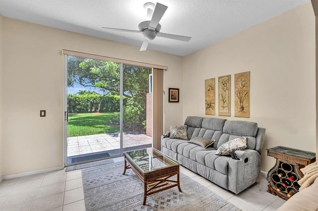 5819 GRAND HARBOUR Circle, Boynton Beach, FL 33437