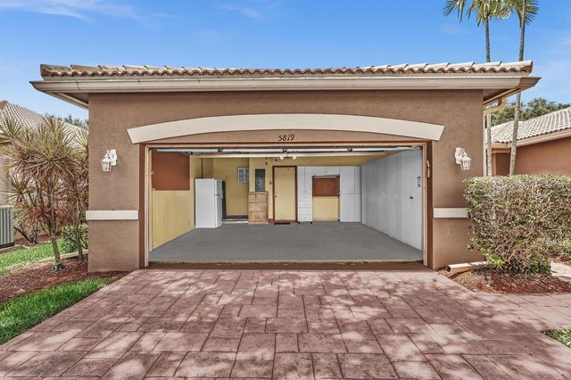 5819 GRAND HARBOUR Circle, Boynton Beach, FL 33437