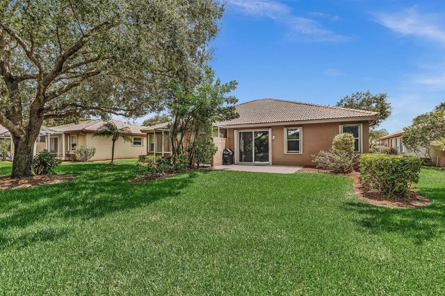 5819 GRAND HARBOUR Circle, Boynton Beach, FL 33437
