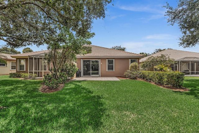 5819 GRAND HARBOUR Circle, Boynton Beach, FL 33437