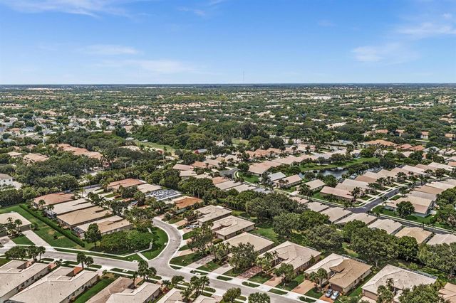 5819 GRAND HARBOUR Circle, Boynton Beach, FL 33437