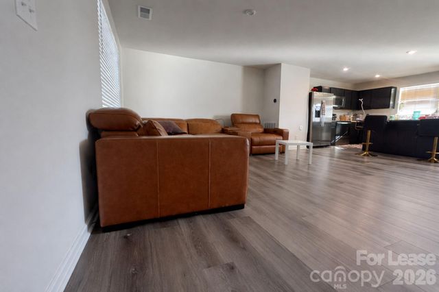 6006 Silverwing Drive, Charlotte, NC 28215