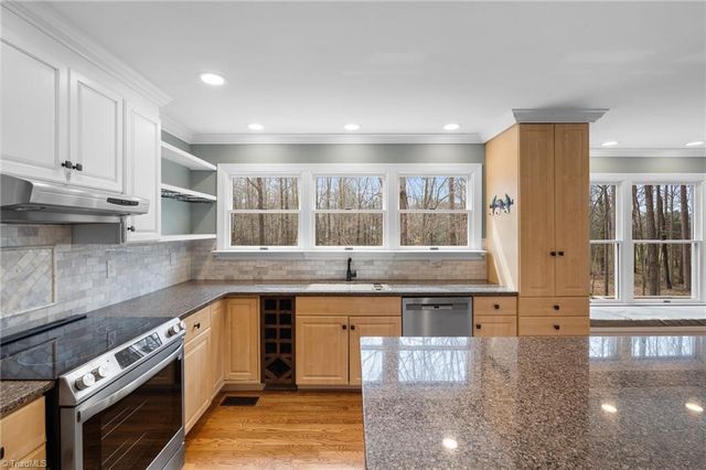 270 Sweet Autumn Lane, Lexington, NC 27295