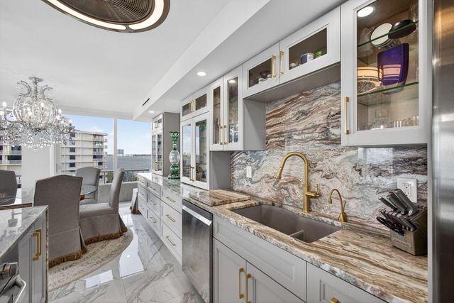 5510 N Ocean Drive 7-b, Singer Island, FL 33404