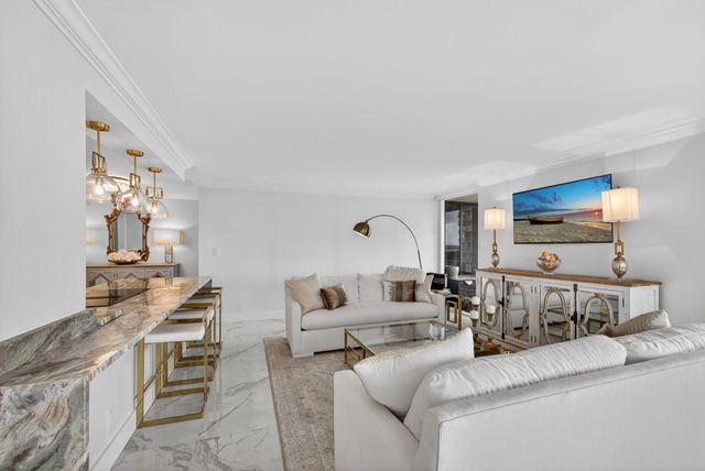 5510 N Ocean Drive 7-b, Singer Island, FL 33404