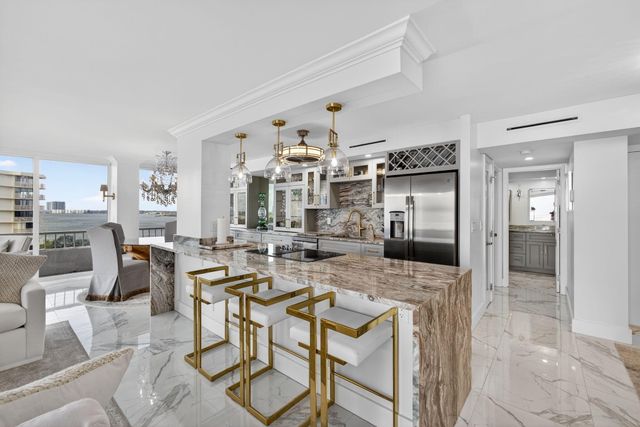 5510 N Ocean Drive 7-b, Singer Island, FL 33404