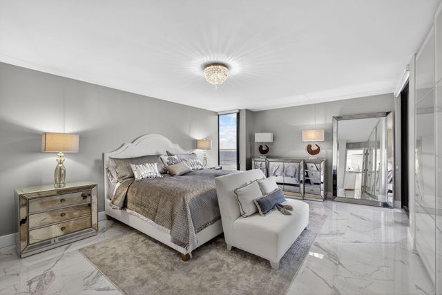 5510 N Ocean Drive 7-b, Singer Island, FL 33404