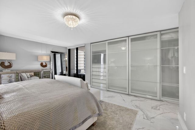 5510 N Ocean Drive 7-b, Singer Island, FL 33404