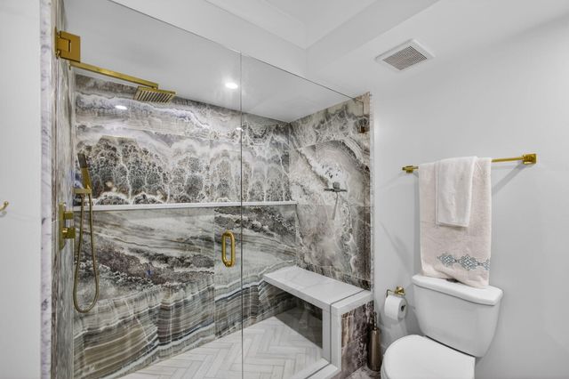 5510 N Ocean Drive 7-b, Singer Island, FL 33404