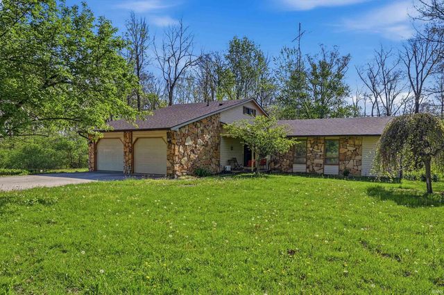 19108 N Little John Lane, Muncie, IN 47303