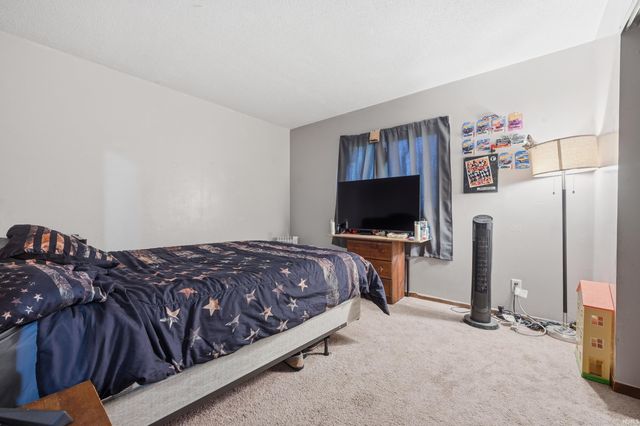 19108 N Little John Lane, Muncie, IN 47303