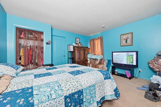 19108 N Little John Lane, Muncie, IN 47303