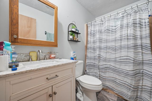 19108 N Little John Lane, Muncie, IN 47303