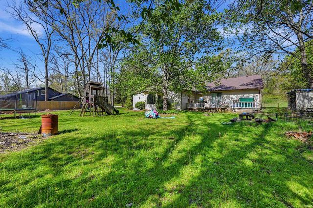 19108 N Little John Lane, Muncie, IN 47303