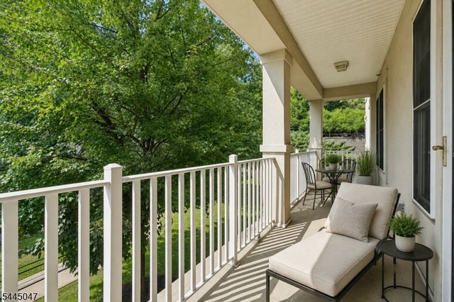505 Holly Ln 505, Cedar Grove Twp., NJ 07009