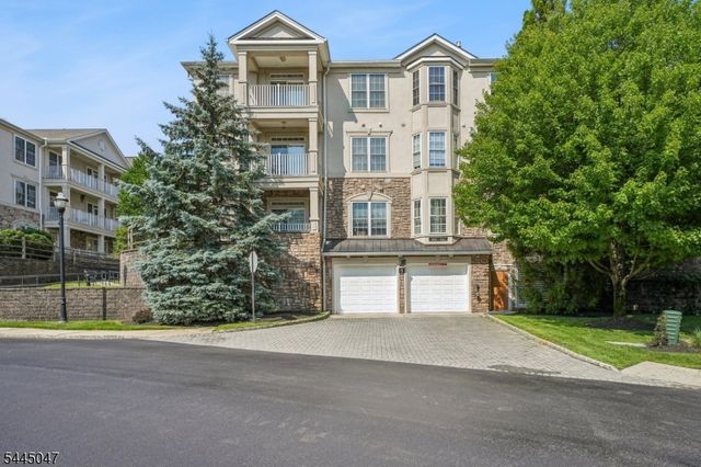 505 Holly Ln 505, Cedar Grove Twp., NJ 07009