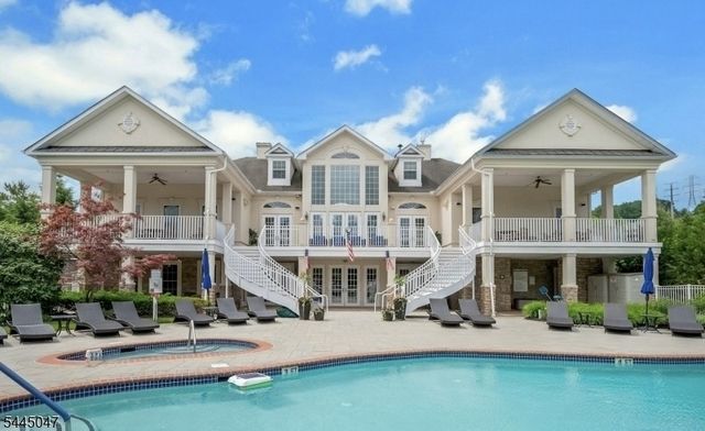 505 Holly Ln 505, Cedar Grove Twp., NJ 07009
