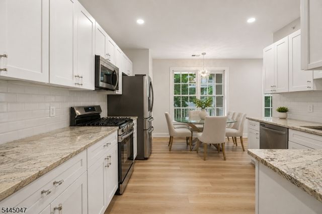 505 Holly Ln 505, Cedar Grove Twp., NJ 07009