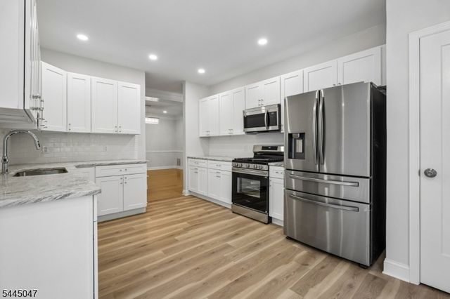 505 Holly Ln 505, Cedar Grove Twp., NJ 07009